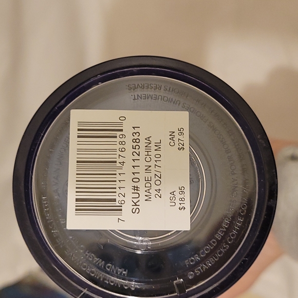 Starbucks Halloween 2021 glow-in-the-dark tumbler - Picture 3 of 3